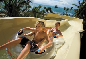 30245969-H1-ZIM318464_108a_080119_ELCON_LIFESTYLE_COQUI_WATERPARK_SHELB