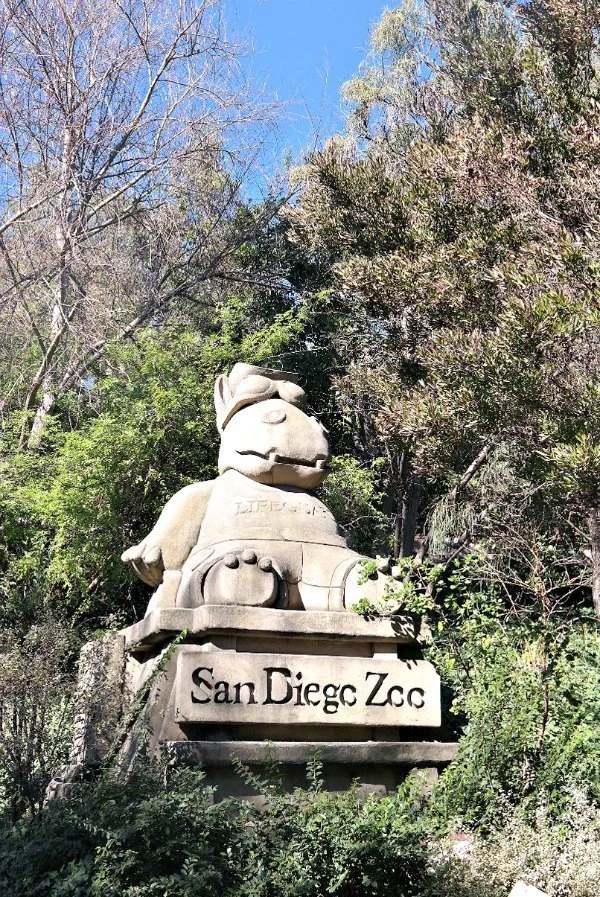  San Diego zoo statue 