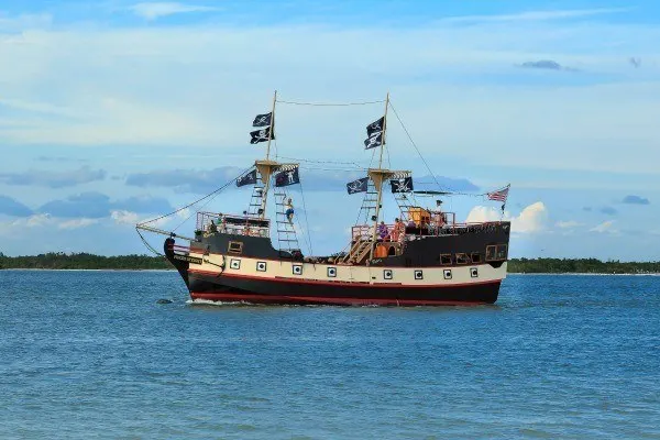 Pirate ship 