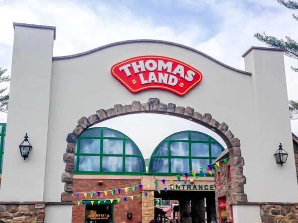 Thomas Land entrance 
