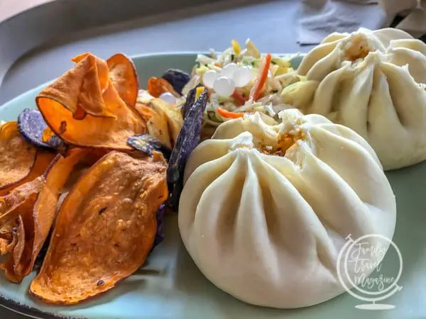 Cheeseburger Pods on a plate with veggie chips