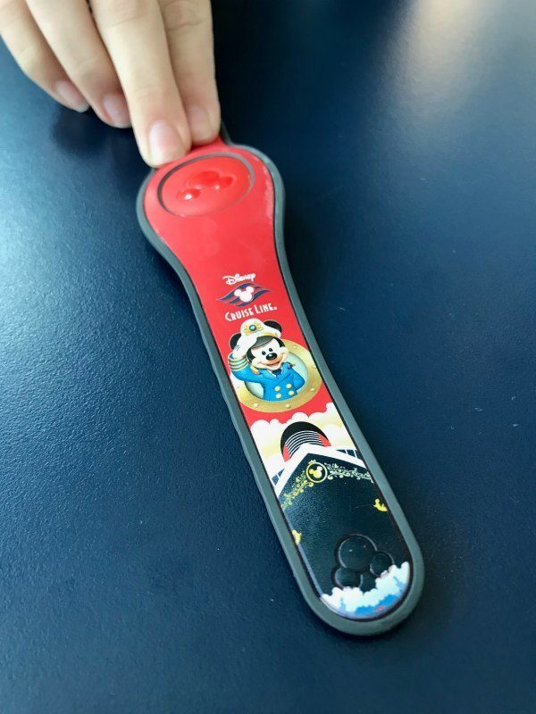 Wristbands / MagicBands on the Disney Cruise Line