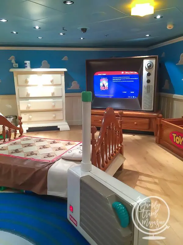 The Disney Dream Staterooms What To, Disney Cruise Bunk Beds