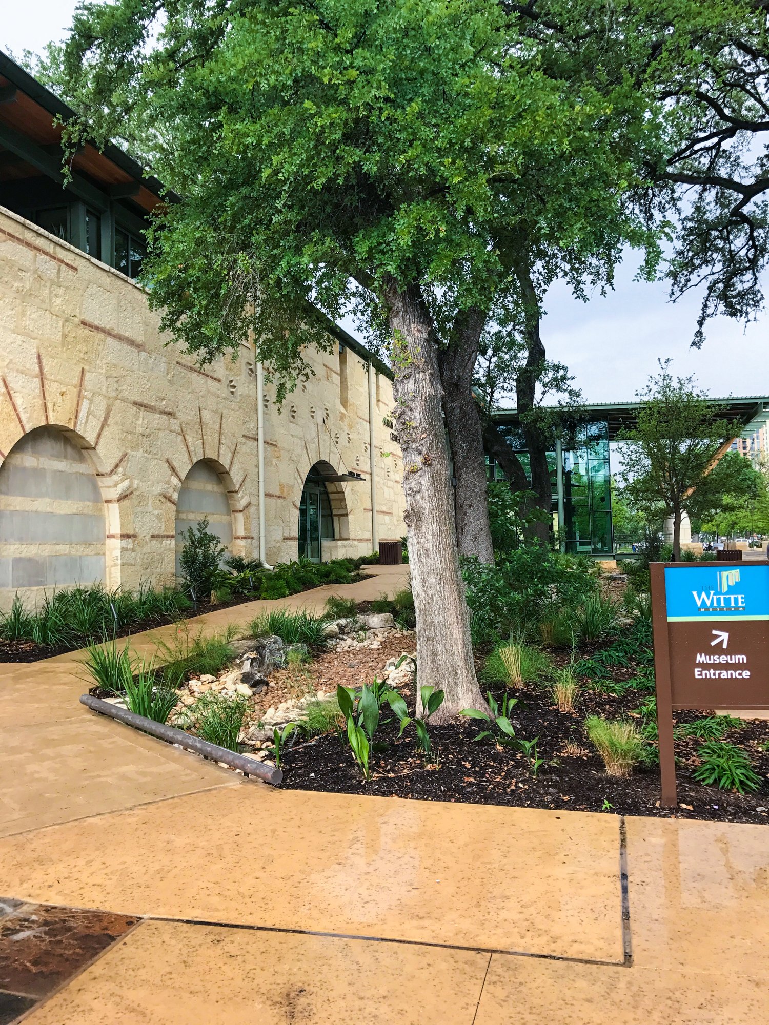 Sign at the entrance of the Witte Museum