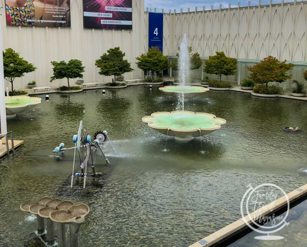 Fountains outside the Pacific Science Center