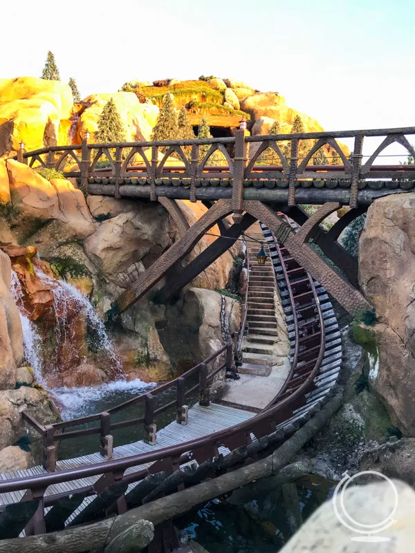 Track of the Seven Dwarfs Mine Train