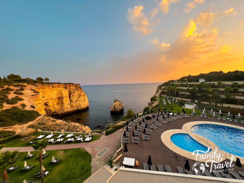 Hotel in the Algarve - with sunset view of pool, cliffs, and water