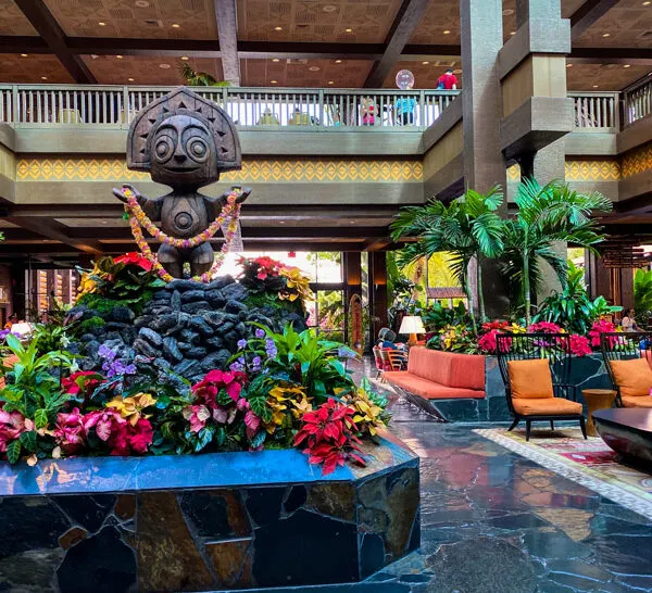 large wooden polynesian figure in hotel lobby